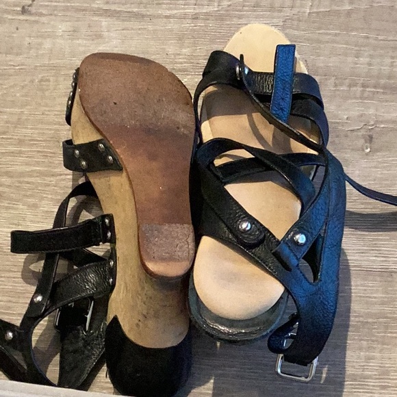 Black 4.5 inch wedges - Picture 4 of 4